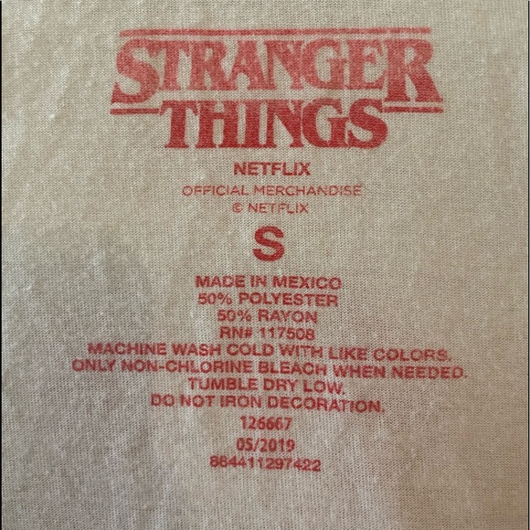 Stranger Things T-Shirt - Picture 7 of 7